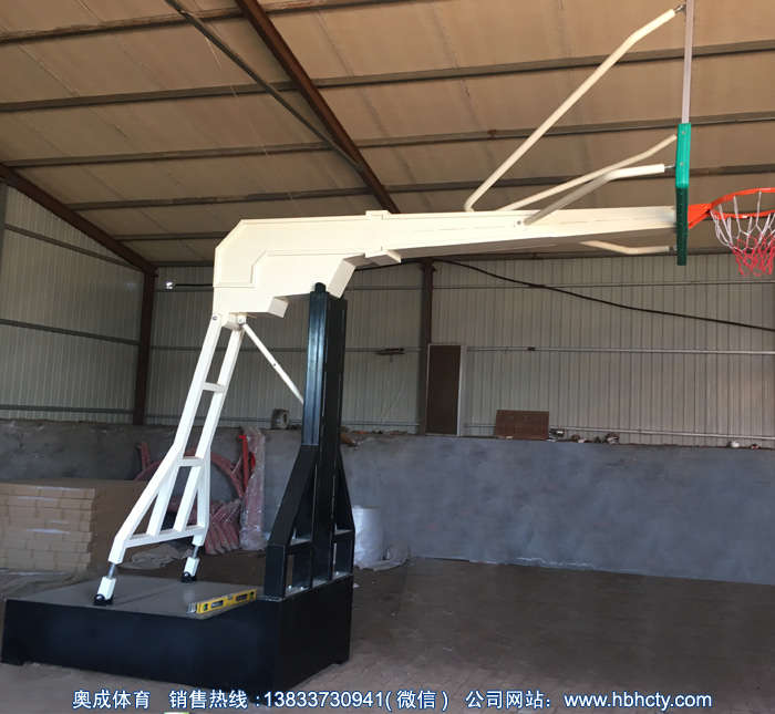 LQ-1003 手动液压篮球架
